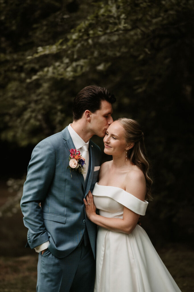 Kiss, wedding, love, dress, marriage, bride and groom by Anna Kuipers Fotografie
