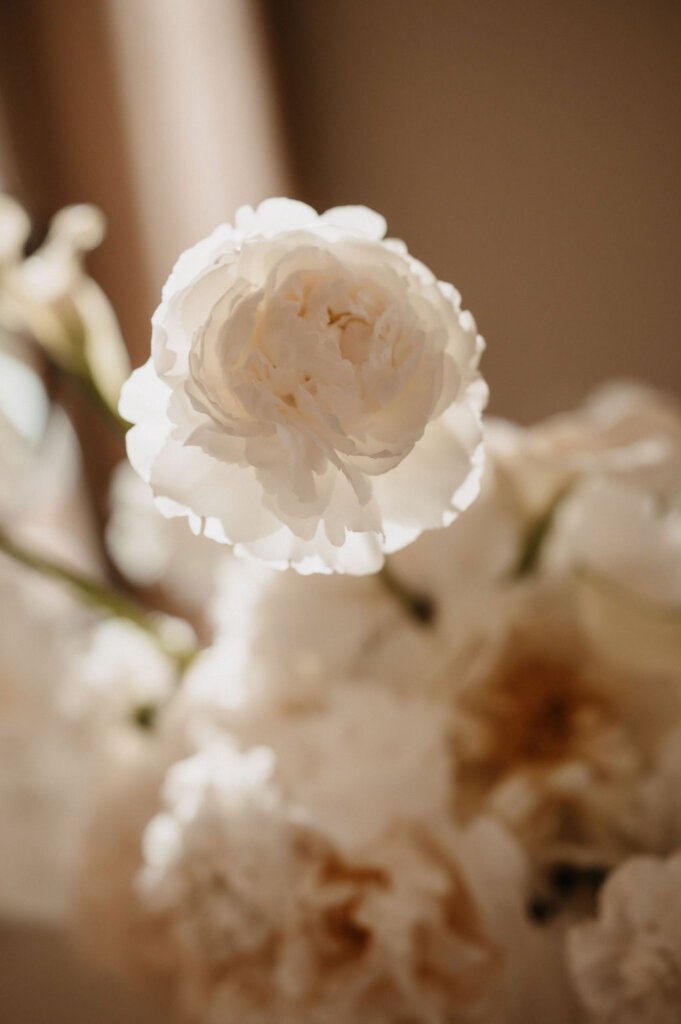 Kiss, wedding, love, dress, marriage, bride and groom by Anna Kuipers Fotografie