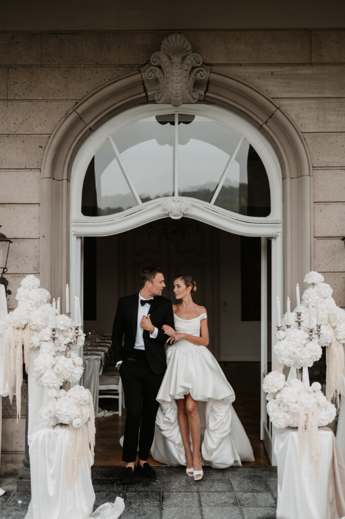 Kiss, wedding, dress, marriage, bride and groom by Anna Kuipers Fotografie