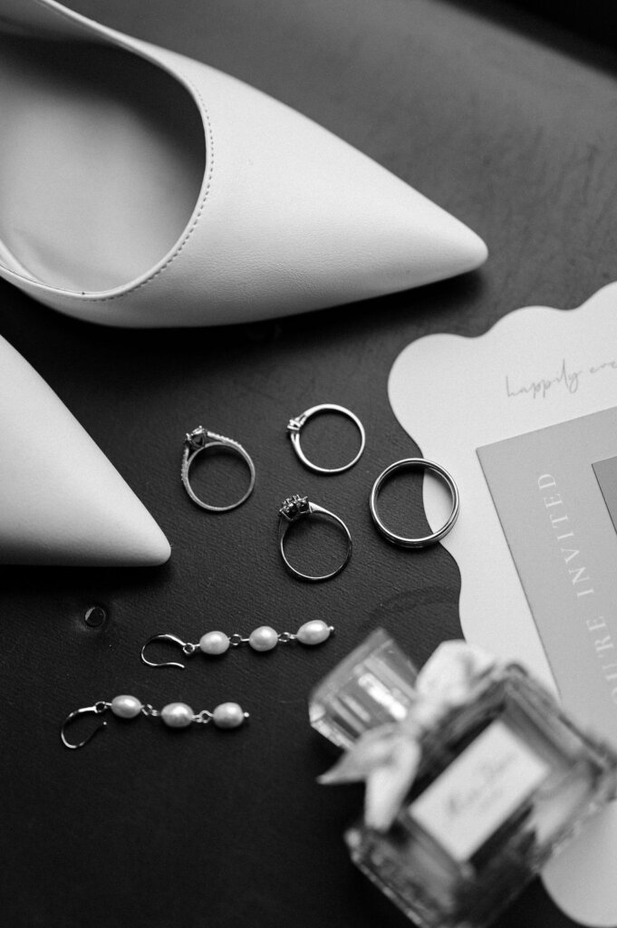 Kiss, wedding, love, dress, marriage, bride and groom by Anna Kuipers Fotografie