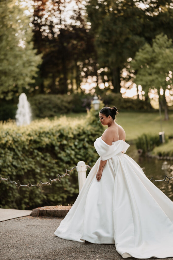 Kiss, wedding, love, dress, marriage, bride and groom by Anna Kuipers Fotografie
