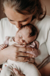 Newborn & mother Anna Kuipers Fotografie